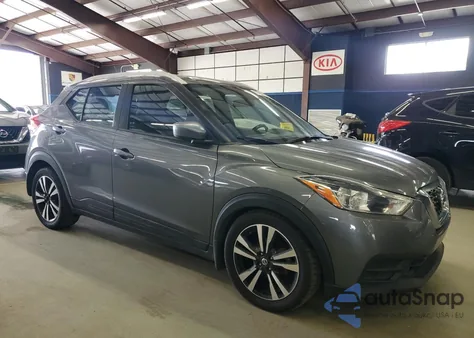 2018 Nissan Kicks S from USA, damaged, VIN 3N1CP5CUXJL544761
